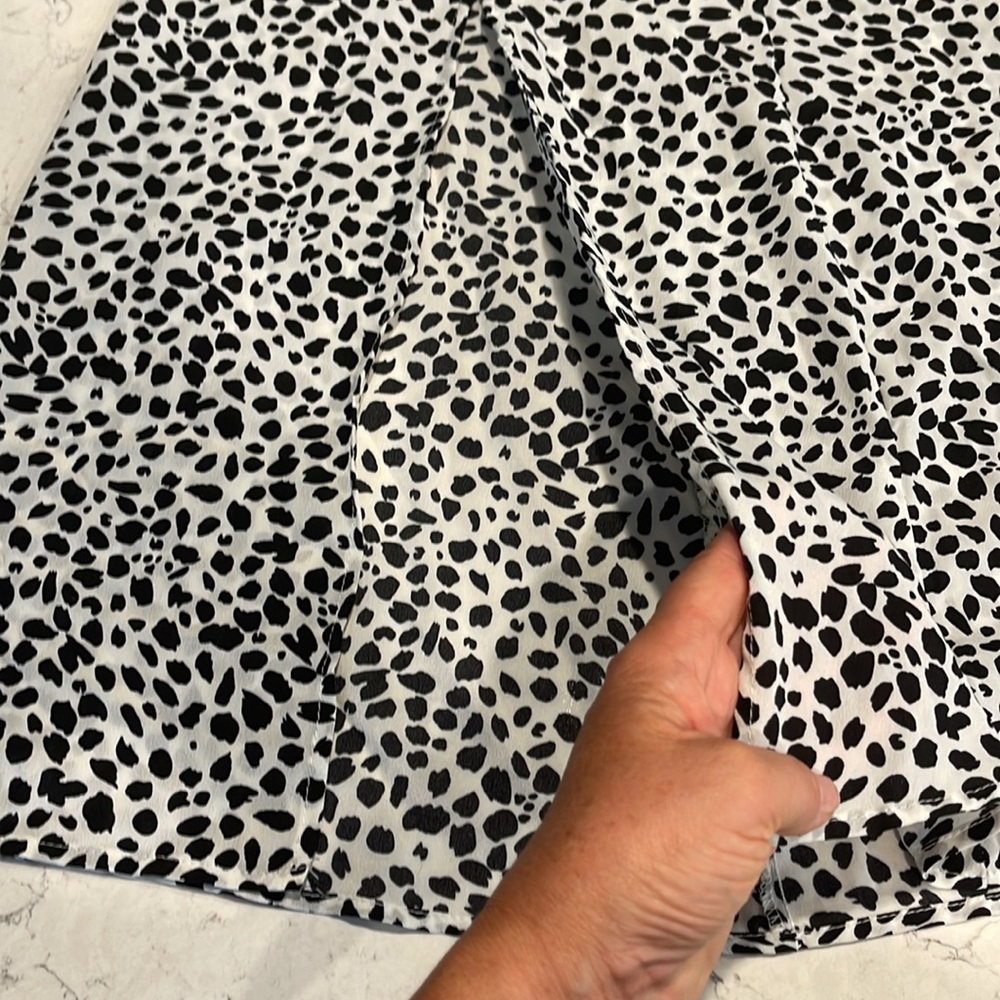 Skirt - Picture 2 of 6